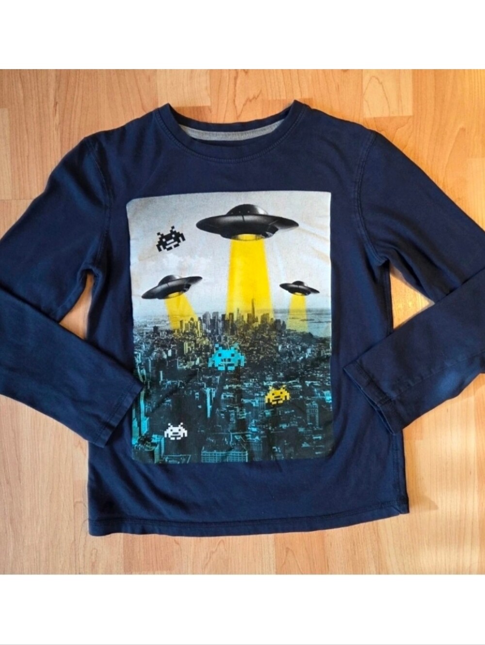 BUNDLE & SAVE George UFO long sleeve t-shirt